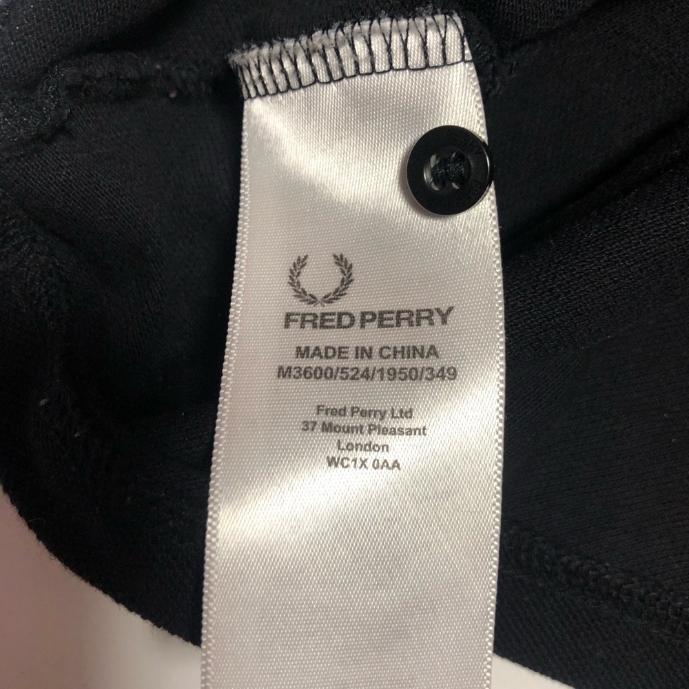 Fred Perry Black Polo Shirt with white tips - Picture 7 of 9